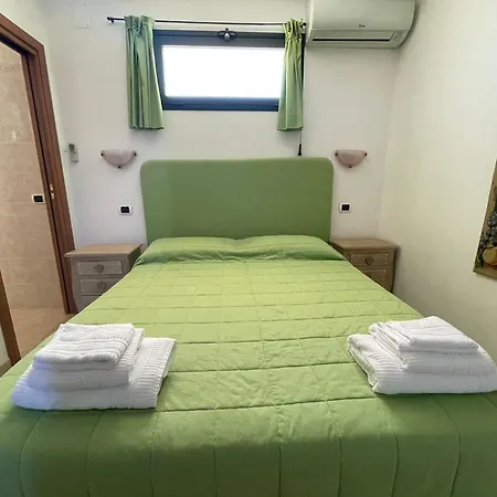 Le Palme San Costantino